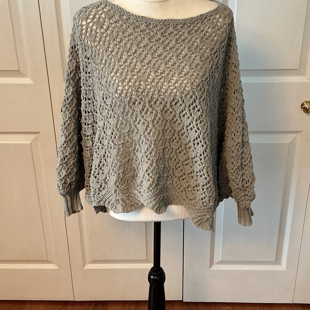 Jessica Simpson Open-Knit Off-the-Shoulder Sweater in Light Gray